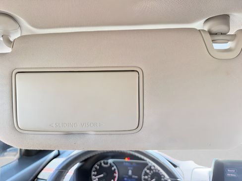 Certified 2022 Nissan Altima 2.5 SR w/ Midnight Edition Package FWD image 24