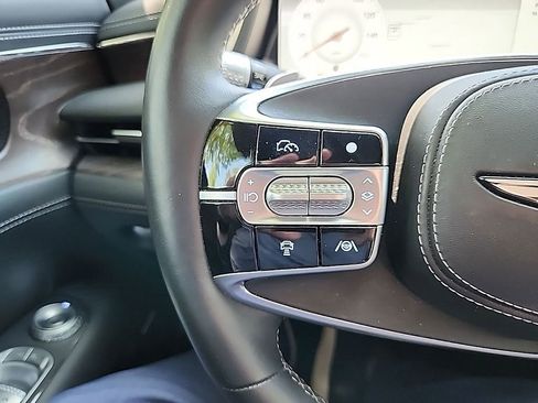 Used 2023 Genesis G90 3.5T image 10