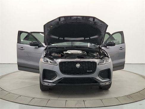 Used 2025 Jaguar F-PACE R-Dynamic S image 10
