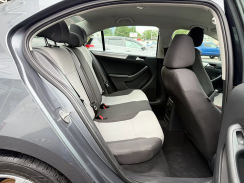 Used 2017 Volkswagen Jetta S FWD image 31