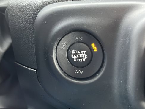 Used 2023 Jeep Wrangler Unlimited w/ Cold Weather Group image 32