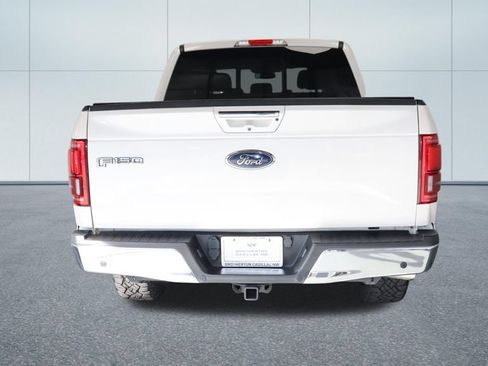 Used 2016 Ford F150 Lariat w/ Equipment Group 502A Luxury AWD/4WD image 4