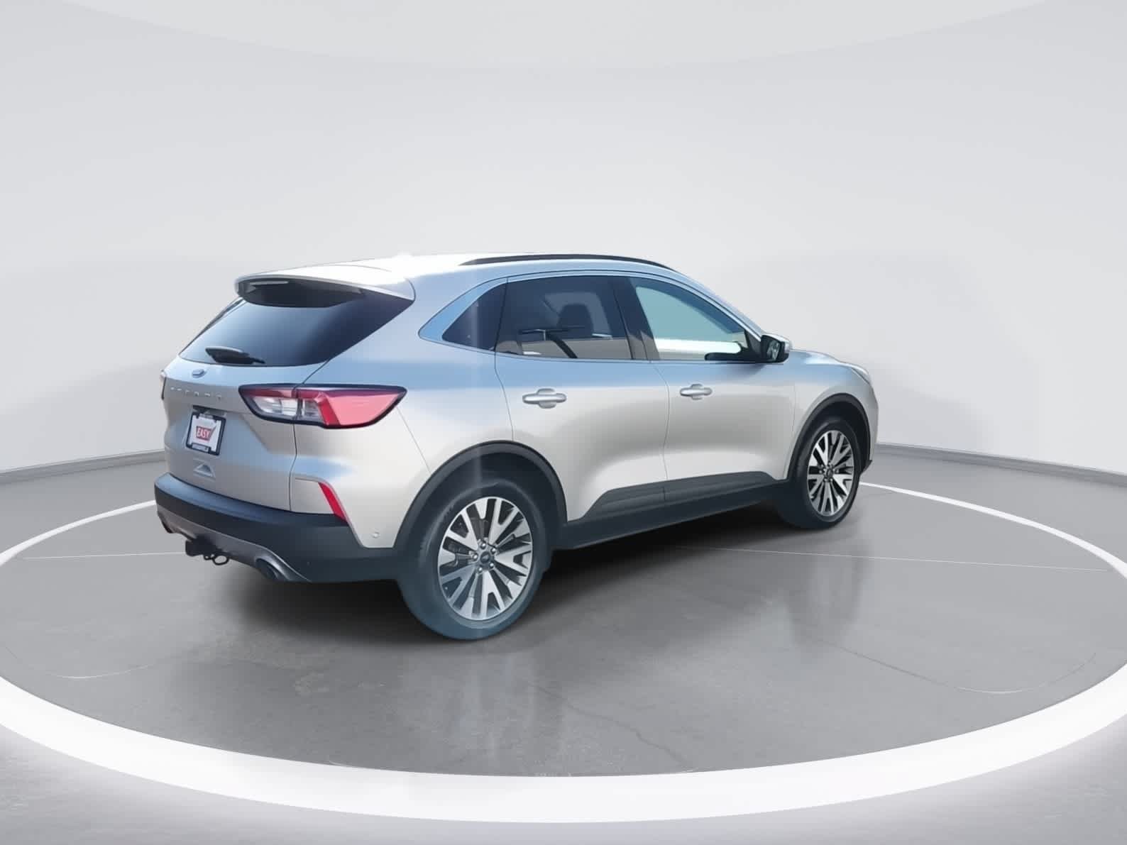 Used 2020 Ford Escape Titanium AWD/4WD image 8