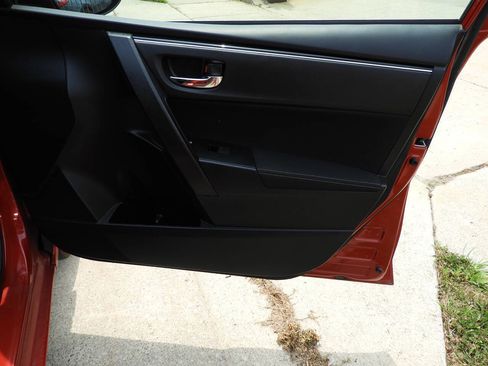 Used 2019 Toyota Corolla L FWD image 32