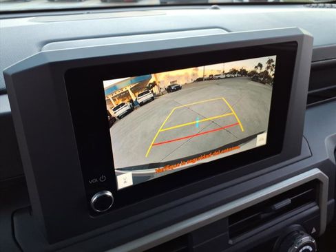 Used 2024 Toyota Tacoma SR image 28