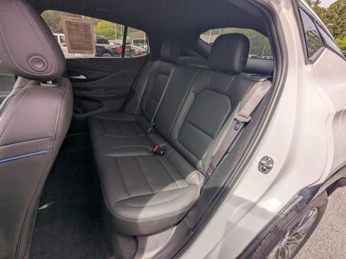 Used 2025 Buick Envista Sport Touring FWD image 12