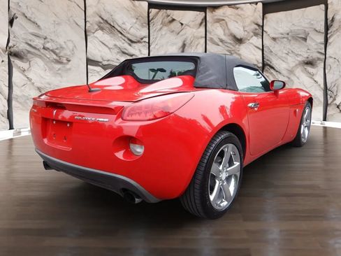Used 2009 Pontiac Solstice GXP w/ Premium Package RWD image 6