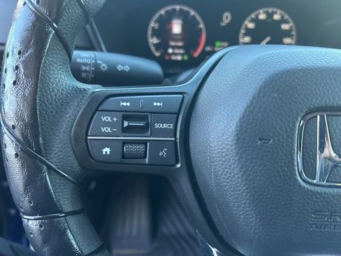 Used 2025 Honda CR-V EX image 19