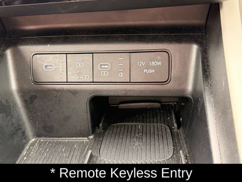 Certified 2025 Hyundai Tucson SEL AWD/4WD image 23