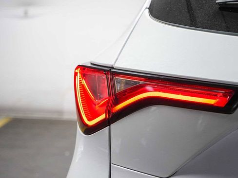 Certified 2023 Acura MDX FWD w/ Technology Package image 13