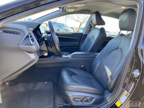 Used 2023 Toyota Camry SE image 20