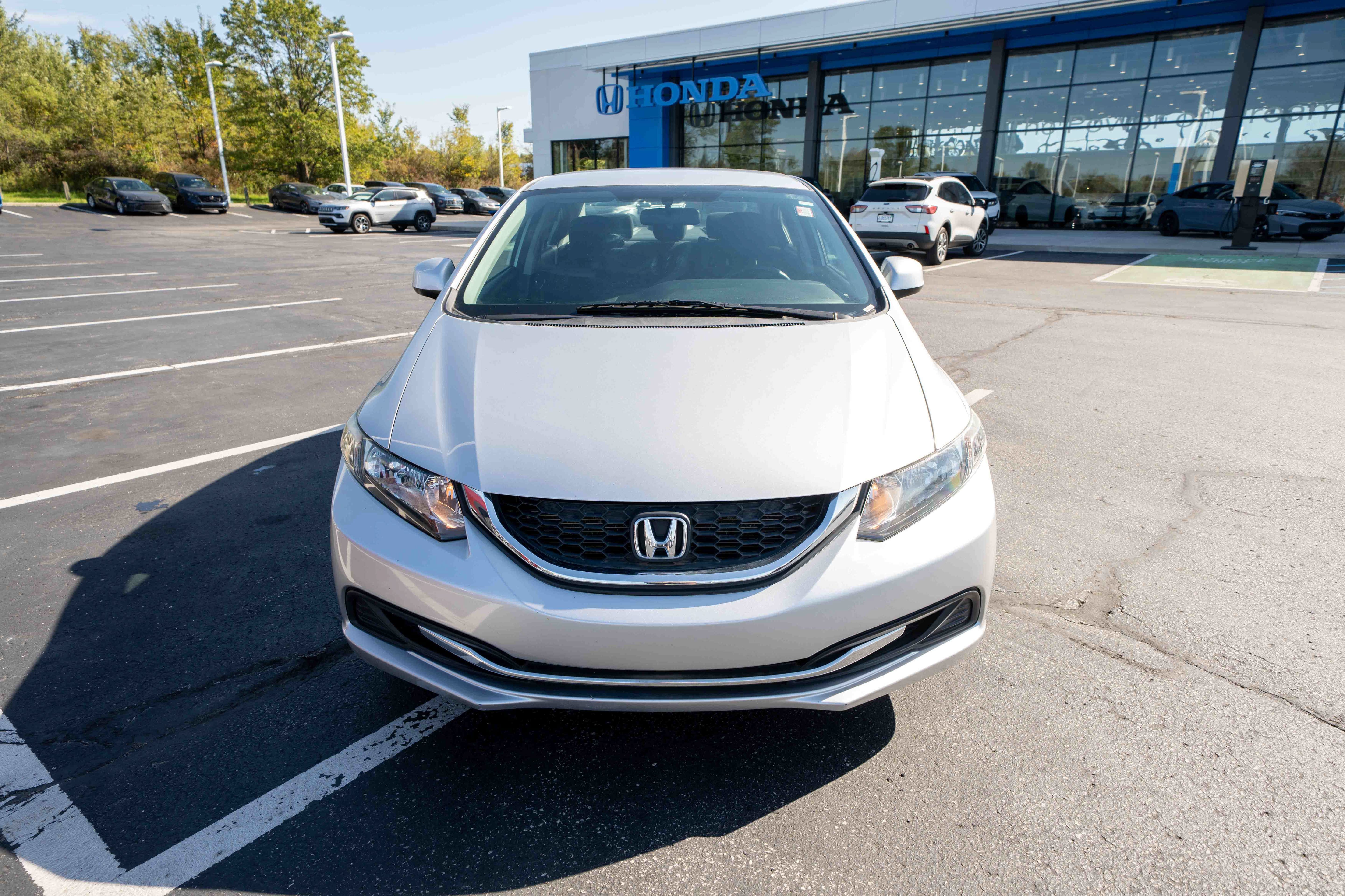 Used 2013 Honda Civic LX image 2