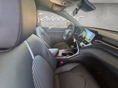 Used 2023 Toyota Camry SE FWD image 30
