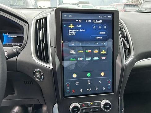 Used 2024 Ford Edge Titanium AWD/4WD image 14