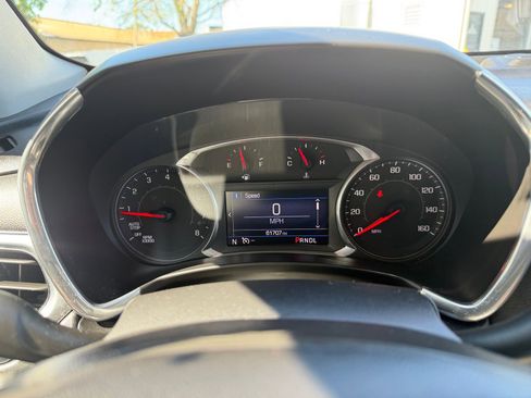 Used 2019 Chevrolet Equinox LT FWD image 16