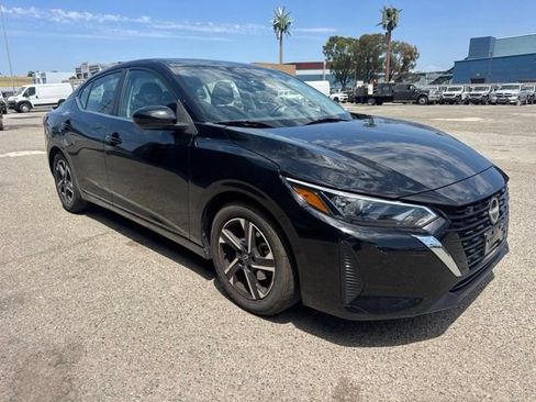 Used 2024 Nissan Sentra SV FWD image 3