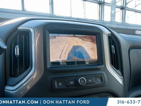 Used 2022 Chevrolet Silverado 1500 Custom image 8