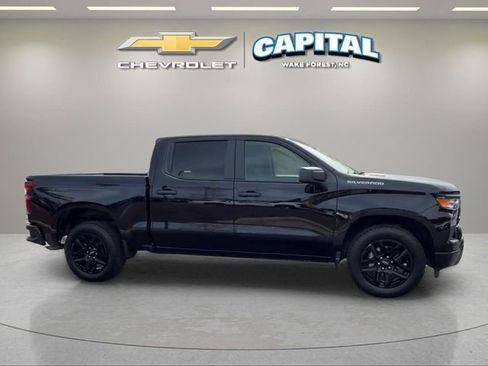 Used 2025 Chevrolet Silverado 1500 Custom image 7