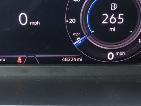Used 2021 Volkswagen Tiguan SEL w/ 3rd Row Seat Package AWD/4WD image 29
