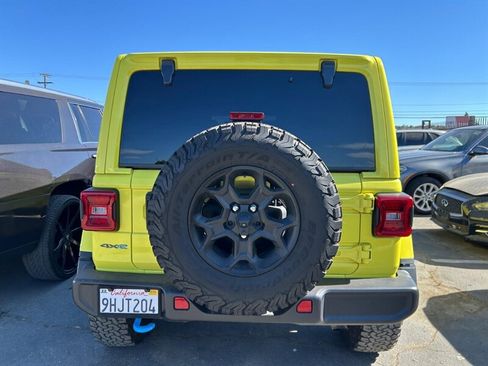 Used 2023 Jeep Wrangler Unlimited Rubicon 4xe AWD/4WD image 15