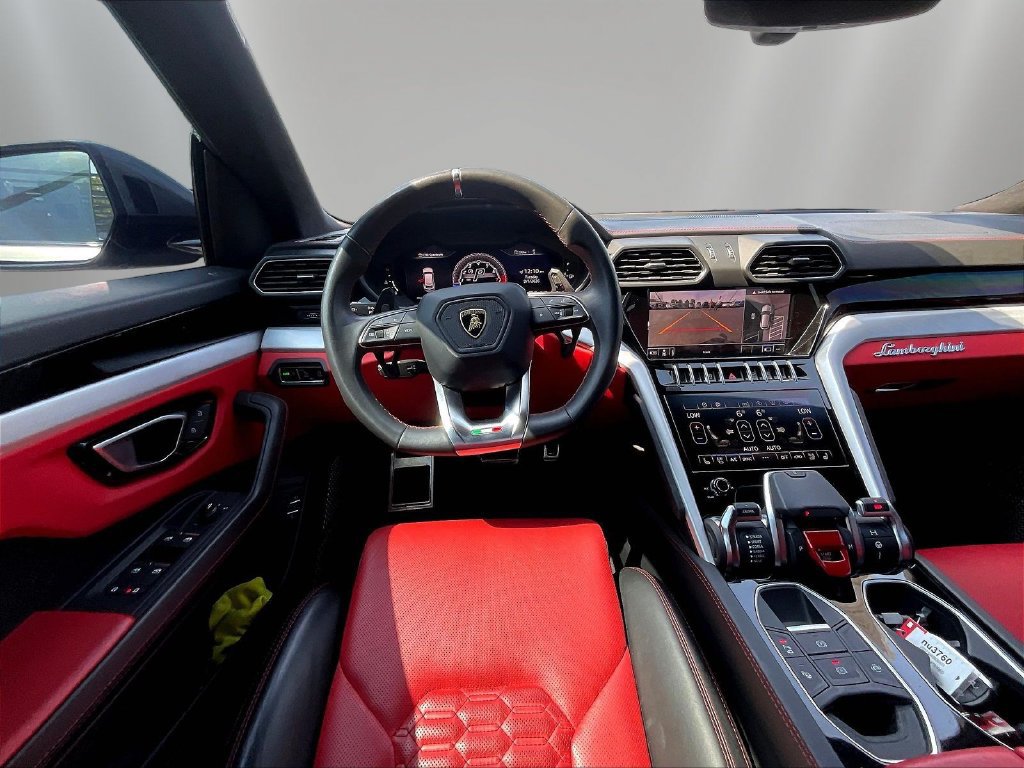 Used 2021 Lamborghini Urus AWD/4WD image 8