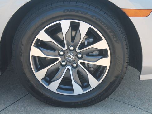Used 2021 Honda Odyssey EX-L image 3
