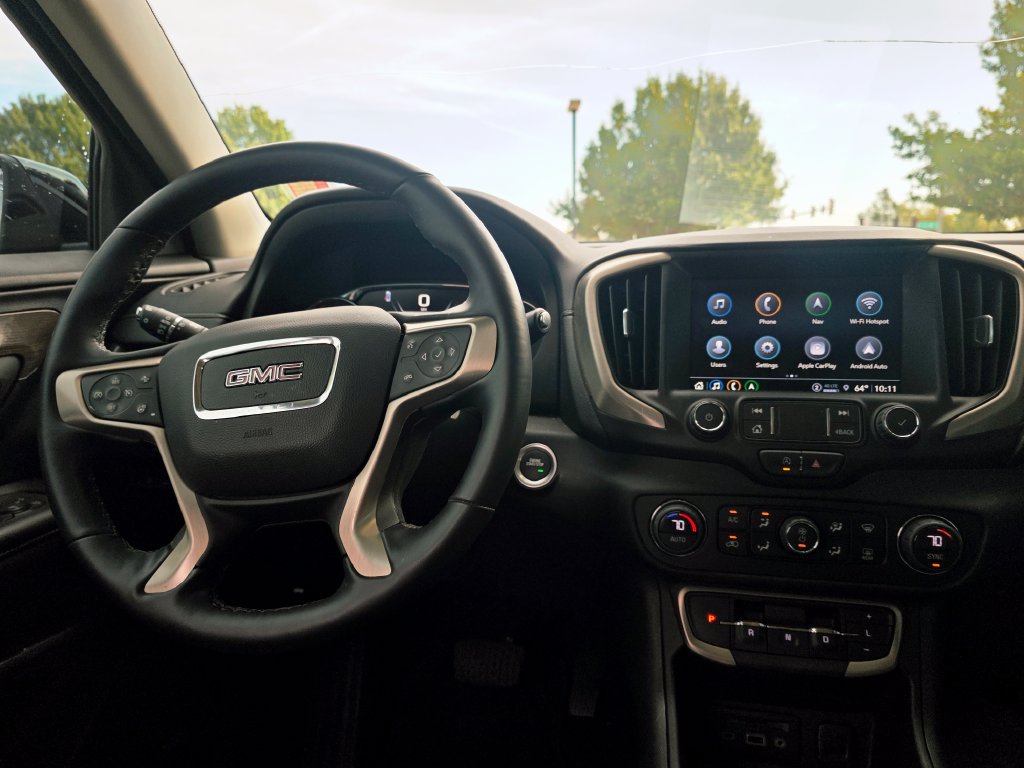 Used 2024 GMC Terrain Denali w/ Denali Premium Package AWD/4WD image 36