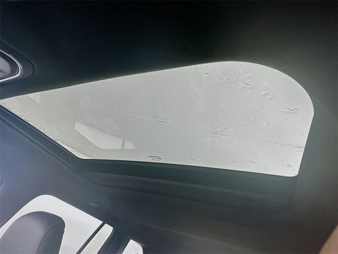 New 2025 Jeep Grand Cherokee Altitude image 14