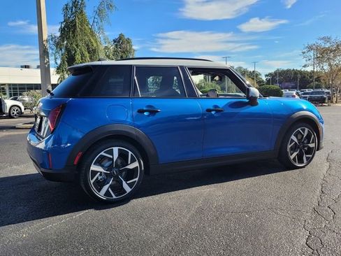New 2026 MINI Cooper 4-Door Hardtop image 7