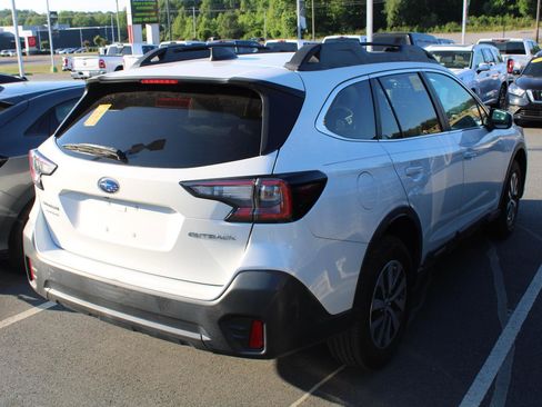 Used 2020 Subaru Outback Premium AWD/4WD image 6