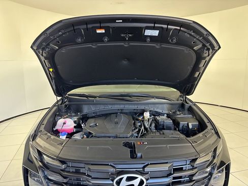 Certified 2025 Hyundai Tucson SEL FWD image 11