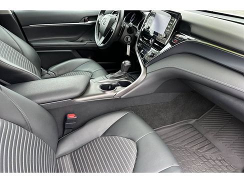 Used 2024 Toyota Camry SE w/ Blackout Package (TMS) FWD image 16
