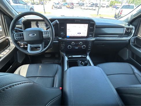 Used 2025 Ford F350 Lariat w/ Lariat Ultimate Package AWD/4WD image 16