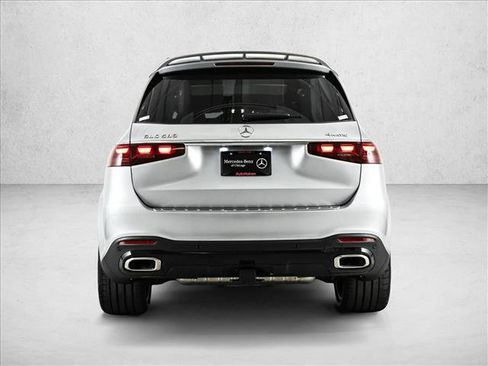 New 2026 Mercedes-Benz GLS 580 4MATIC image 7