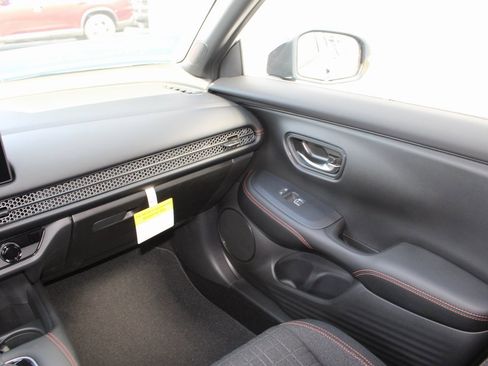 New 2026 Honda HR-V Sport image 26