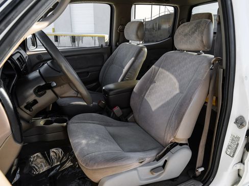 Used 2004 Toyota Tacoma PreRunner image 24