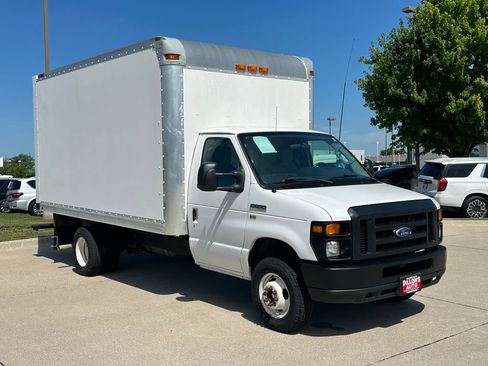 Used 2015 Ford E-450 and Econoline 450 Super Duty RWD image 7