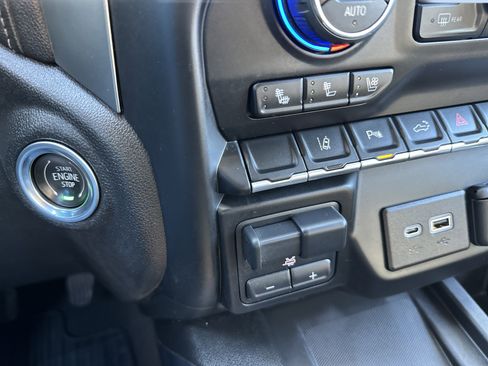 Used 2021 Chevrolet Silverado 2500 LTZ w/ LTZ Plus Package image 21