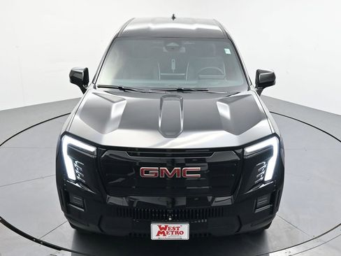New 2026 GMC Sierra EV Elevation image 4