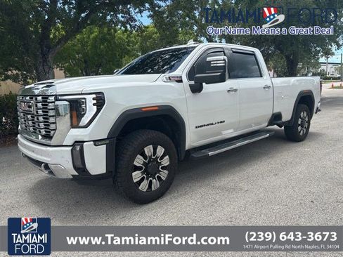 Used 2024 GMC Sierra 3500 Denali w/ Denali Reserve Package AWD/4WD image 1