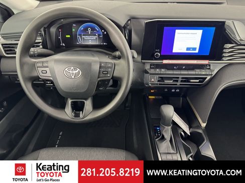 New 2026 Toyota Camry LE image 8