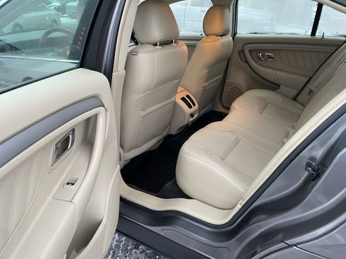 Used 2014 Ford Taurus SEL w/ Equipment Group 201A image 25