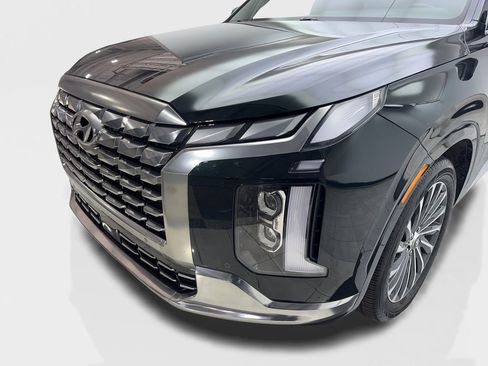 Used 2024 Hyundai Palisade Calligraphy image 16