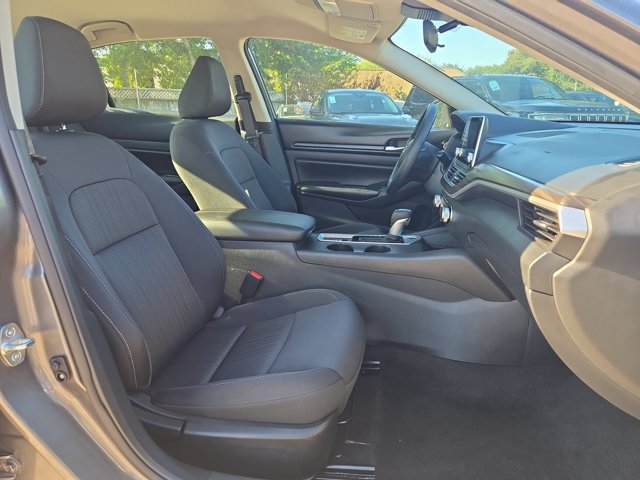 Used 2025 Nissan Altima 2.5 SV AWD/4WD image 26