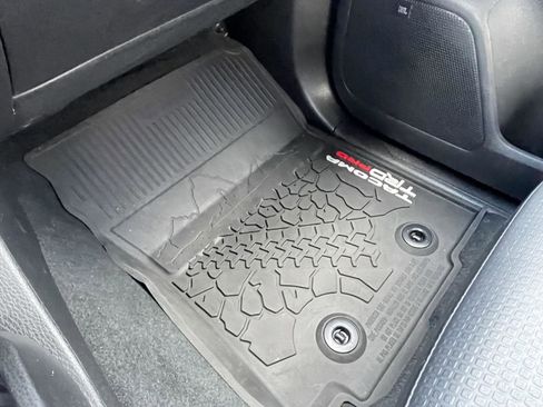 Used 2023 Toyota Tacoma TRD Pro image 19