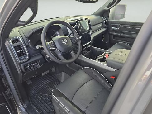 New 2026 RAM 2500 Laramie w/ Night Edition AWD/4WD image 9