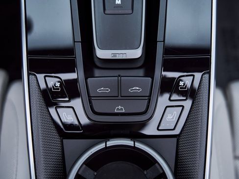 Used 2021 Porsche 911 Turbo S image 62