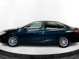 Used 2016 Toyota Camry LE image 2