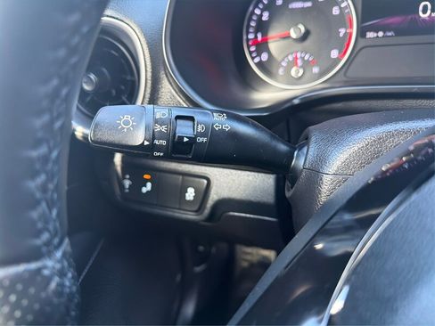 Used 2022 Kia Forte GT-Line w/ GT-Line Premium Package image 17