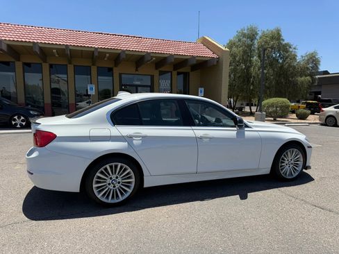 Used 2015 BMW 328i xDrive Sedan w/ Premium Package AWD/4WD image 11